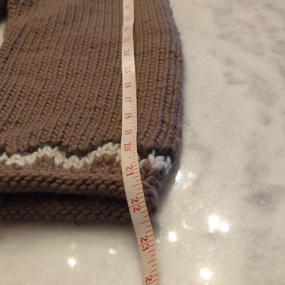 L.L. Bean Tan and Cream Knit Sweater - Picture 5 of 8